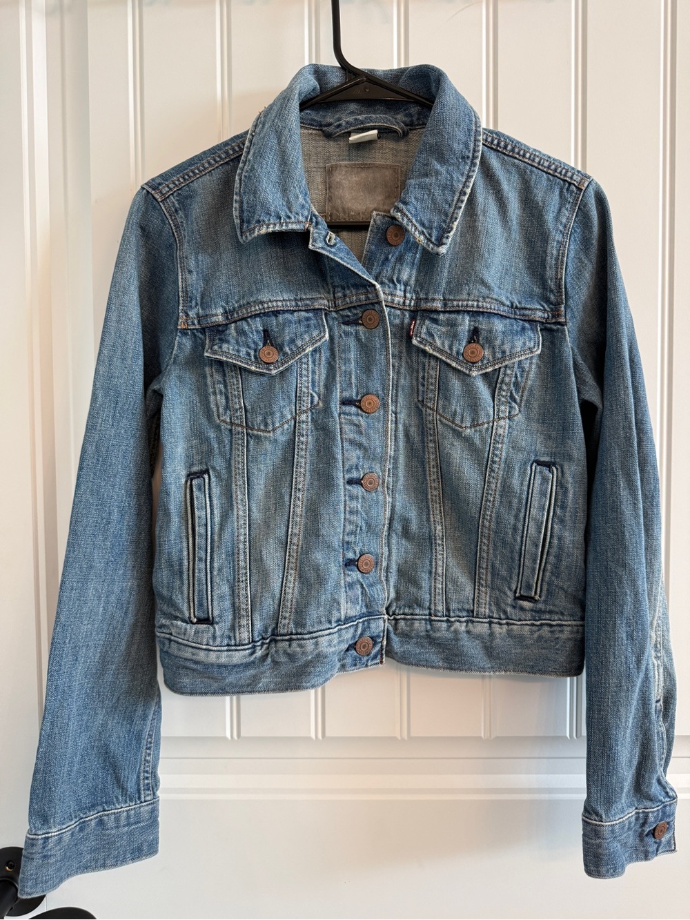 Levi's Women's Classic Blue Denim Jean Jacket size medium